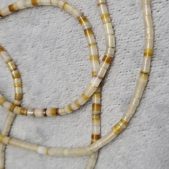 Polished Puka Shell Bead Necklace - Picture 4 of 7